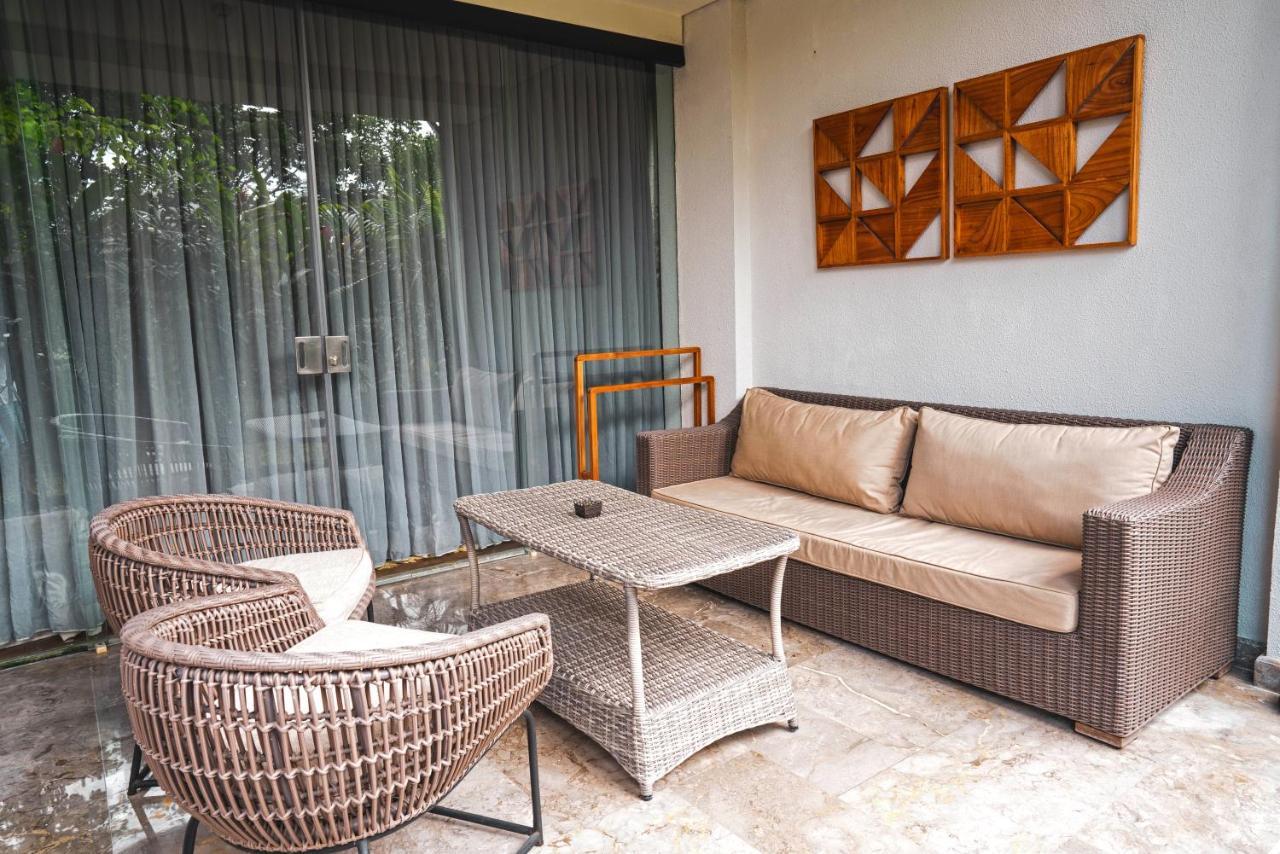 منتجع غويا البوتيكي أوبود المظهر الخارجي الصورة A rattan furniture set