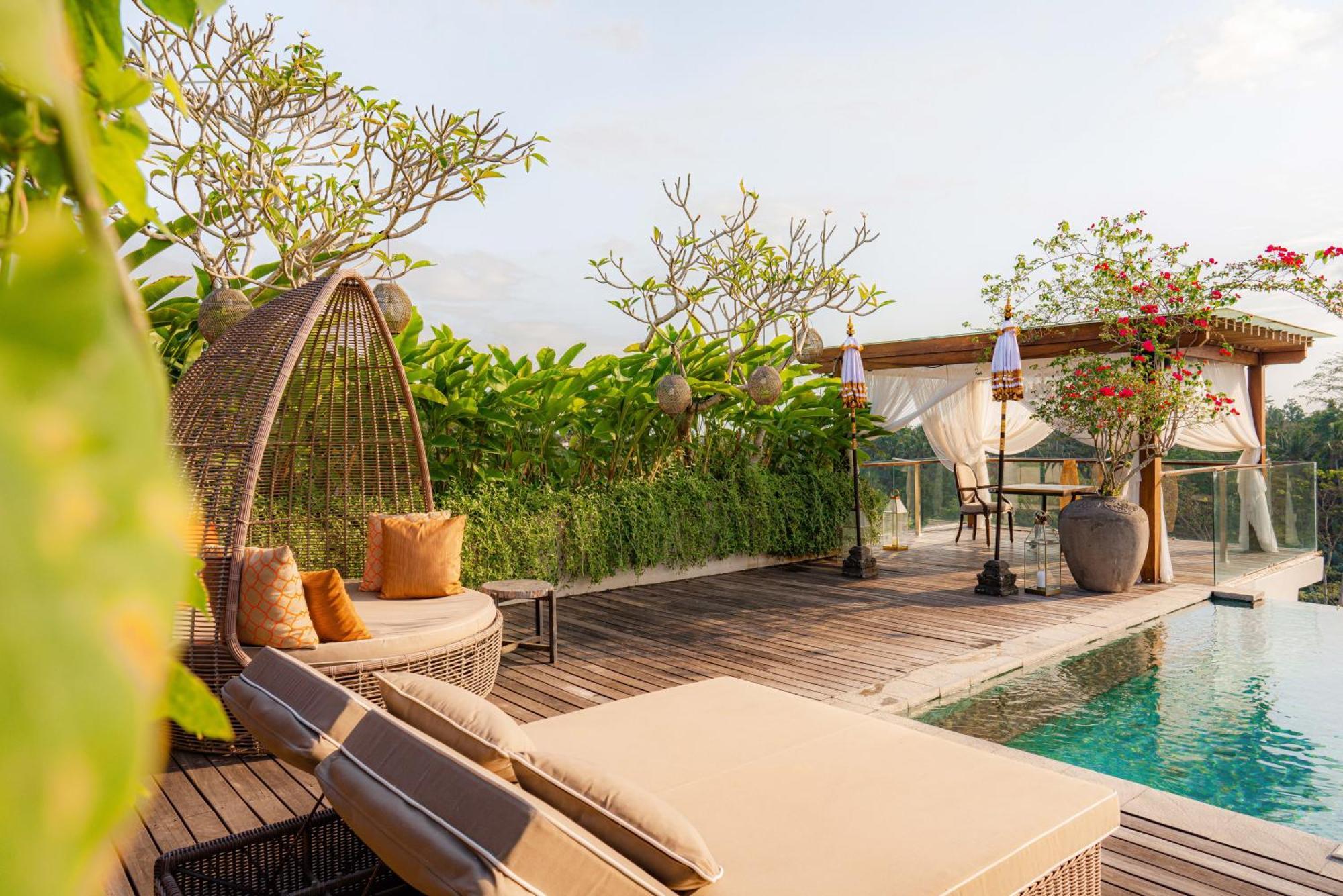 منتجع غويا البوتيكي أوبود المظهر الخارجي الصورة The rooftop pool at the hotel