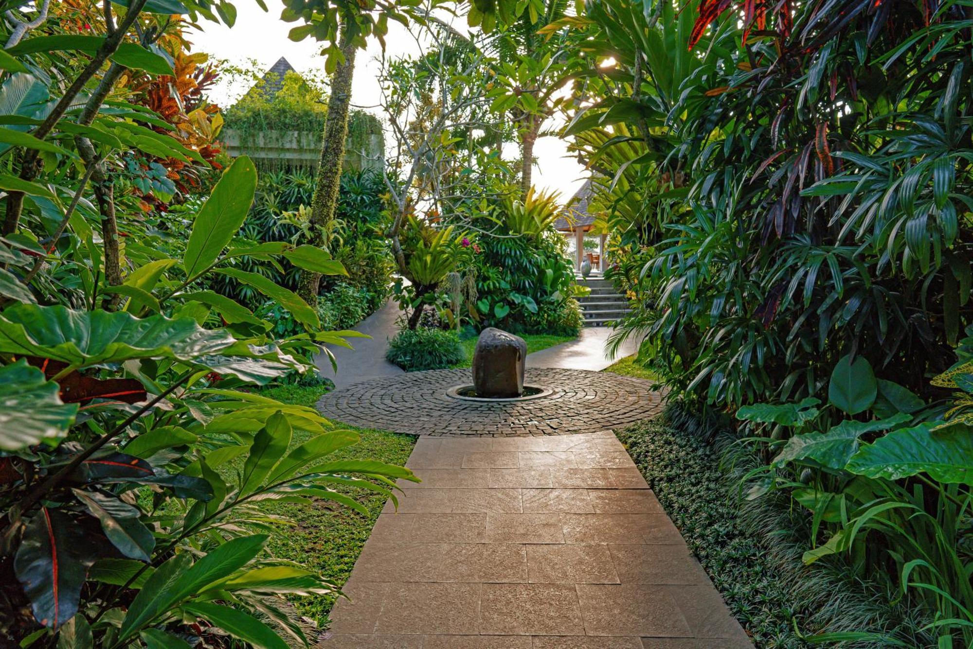 منتجع غويا البوتيكي أوبود المظهر الخارجي الصورة The path to the temple